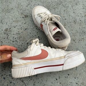 White Nike sb sneakers